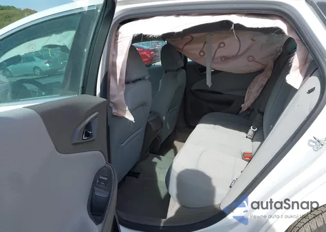 2020 Chevrolet Malibu Fwd Ls z USA, uszkodzony, nr VIN 1G1ZB5ST8LF007200